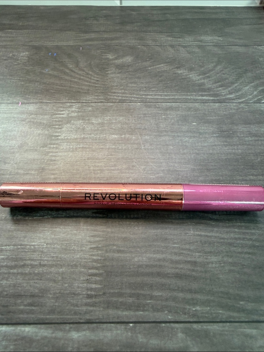 Revolution Dual-Ended Lip Colour Stick — Rose Pink Shade